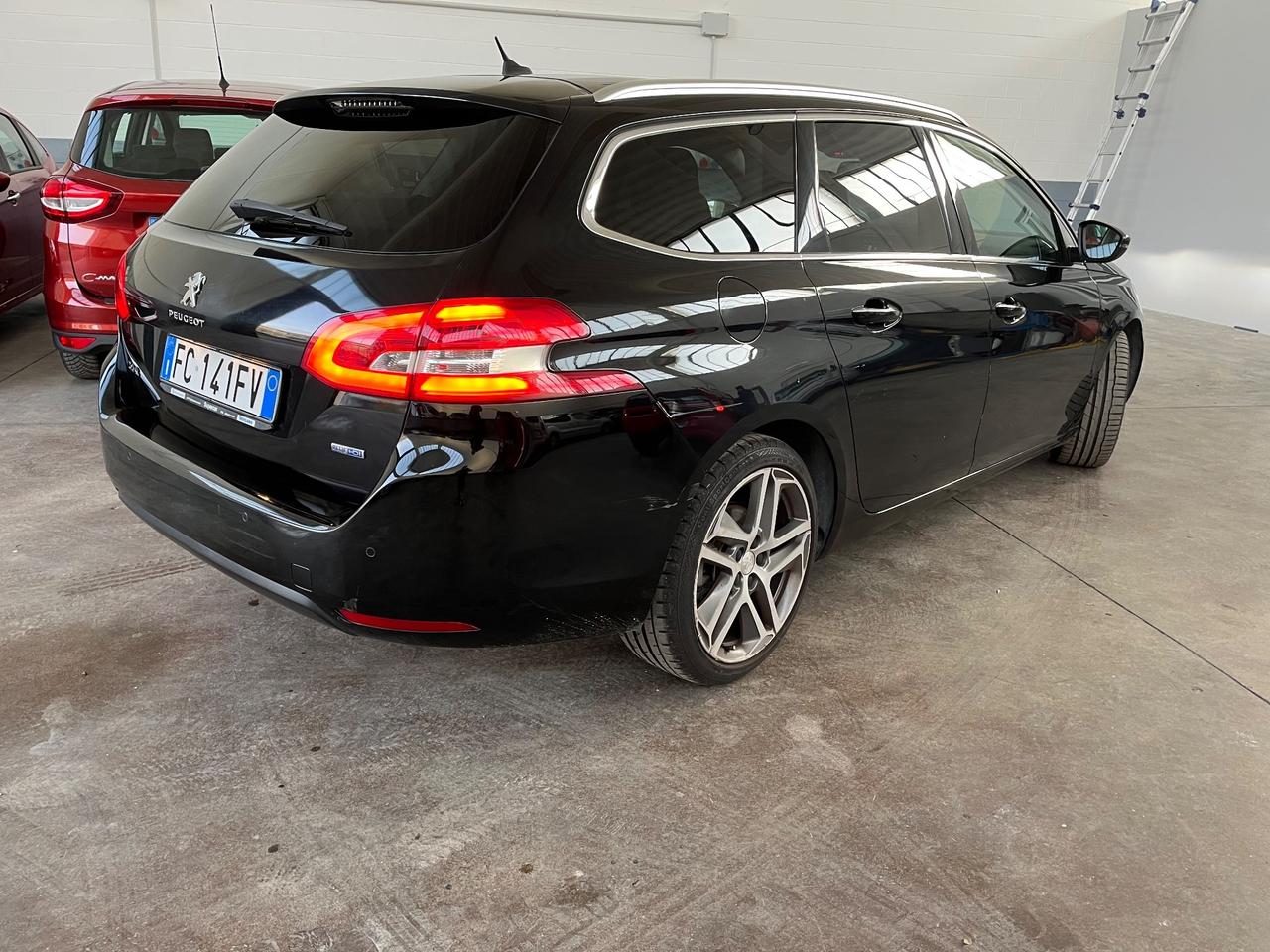 Peugeot 308 BlueHDi 120 S&S SW Business