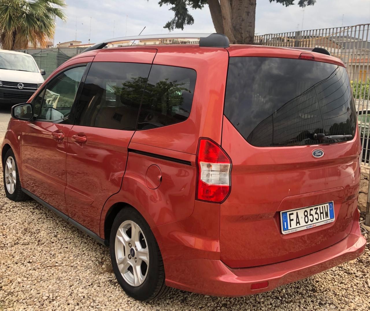 Ford Tourneo Courier Tourneo Courier 1.5 TDCI 75 CV Plus