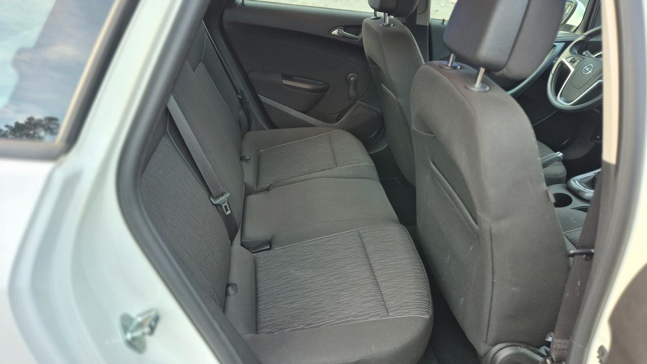 Opel Astra 1.7 CDTI 110CV Sports Tourer Cosmo