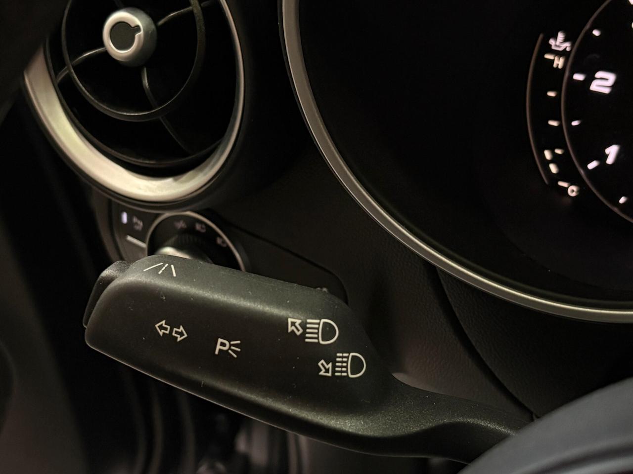 Alfa Romeo Stelvio 2.2 turbo diesel 160cv Auto RWD Business ITALIANA