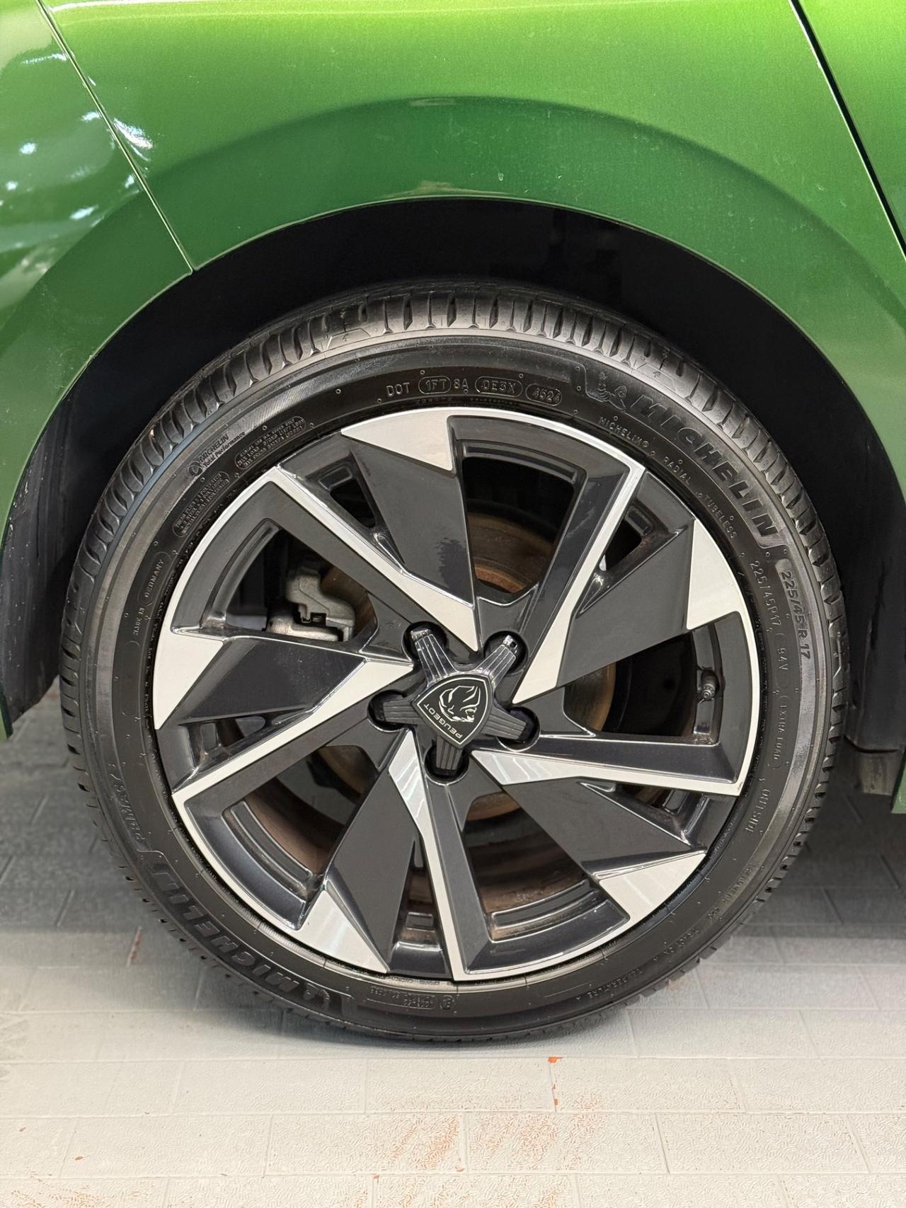 Peugeot 308 BlueHDi 130 S&S EAT8 Allure Pack