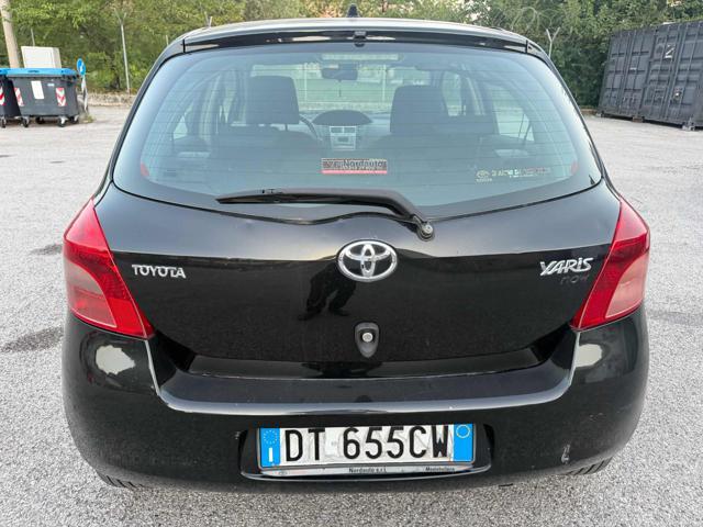 TOYOTA Yaris 1.0 5p Sol senza nessun lavoro da fare