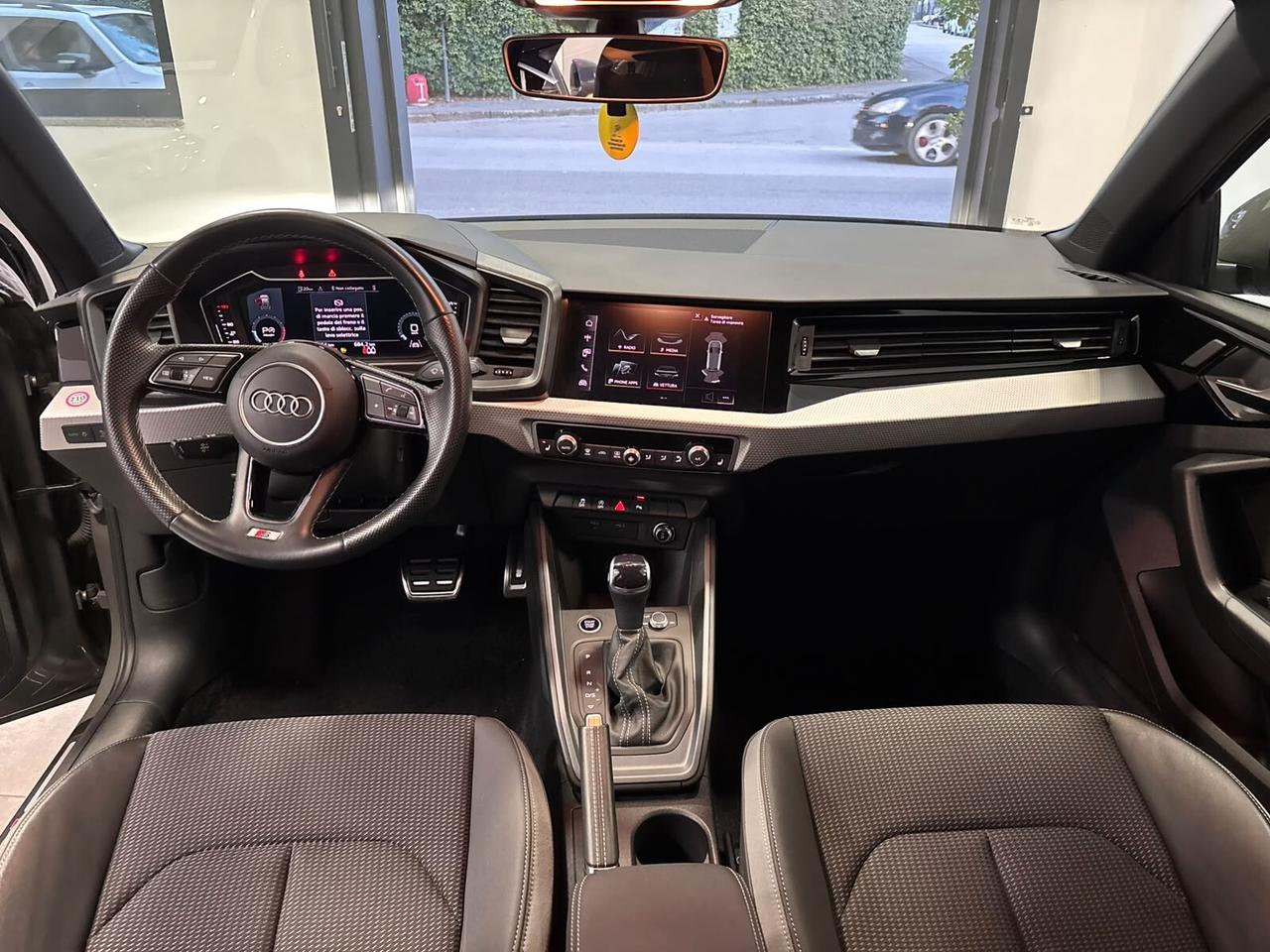 AUDI A1 CITYCARVER 30TFSI S-TRONIC S-LINE