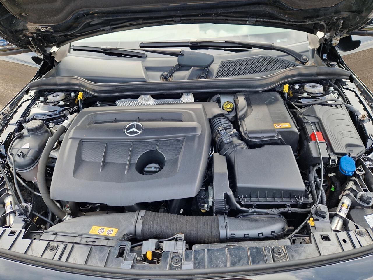 Mercedes GLA 180 d Enduro Tetto navi Garanzia 12 mesi My 16