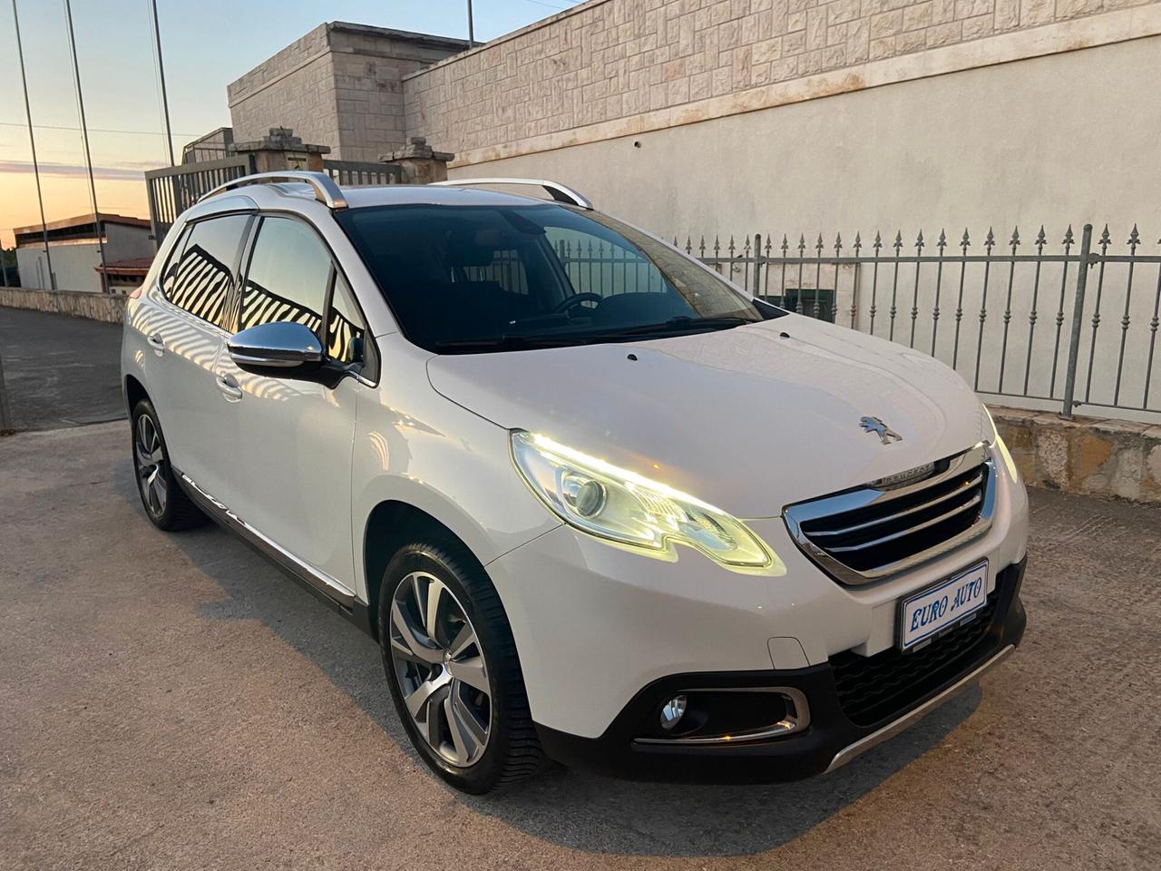 Peugeot 2008 1.6 e-HDi 115 CV Stop&Start Allure