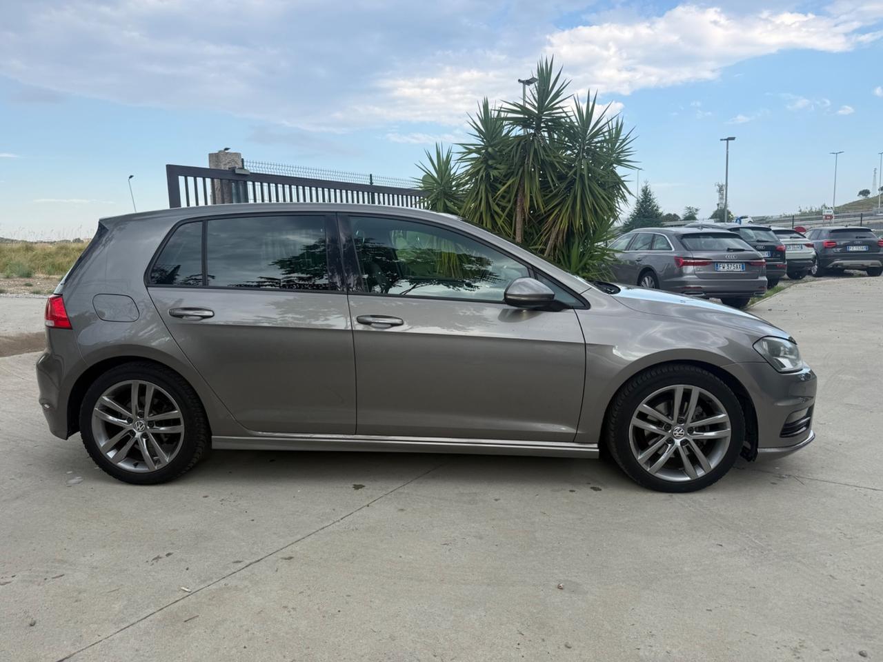 Volkswagen Golf 1.4 TSI DSG 5p. Sport Edition R-Line