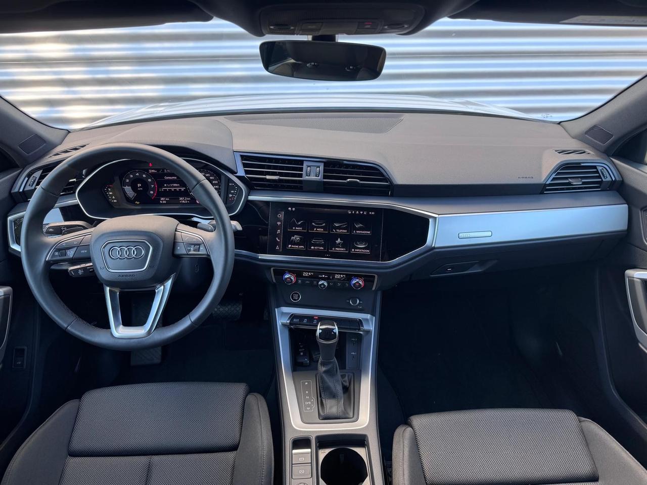 AUDI Q3 SPORTBACK 35 TFSI S-TRONIC IDENTITY BLACK