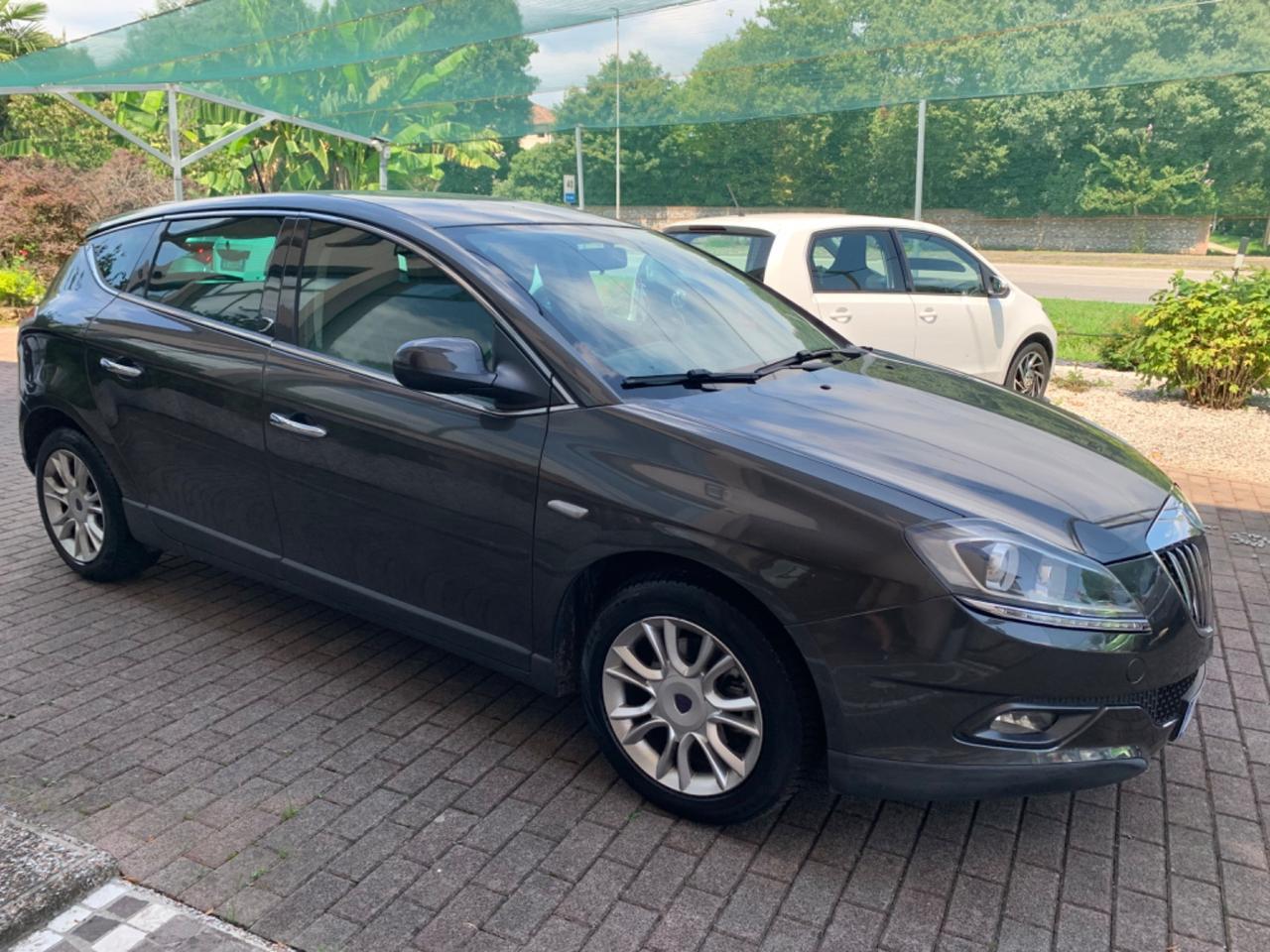 Lancia Delta 1.6 MJT DPF Gold