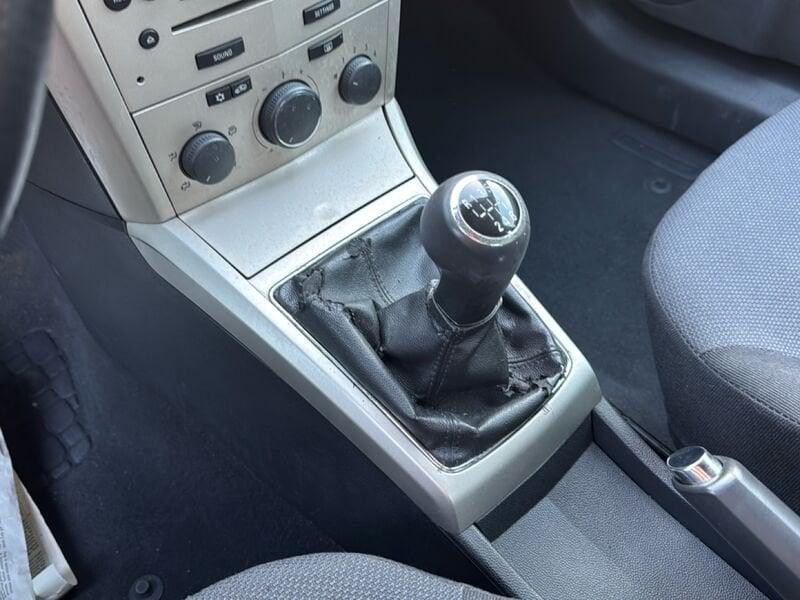 Opel Astra GTC Astra GTC 1.3 CDTI 3p Enjoy 90CV