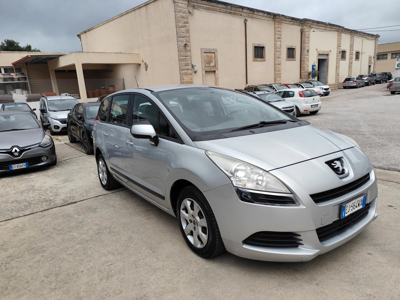 Peugeot 5008 1.6 HDi 112CV Family