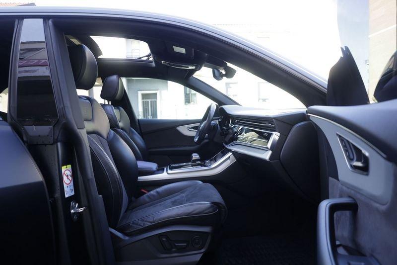 Audi Q8 50 TDI 286 CV quattro tiptronic S LINE Sport TETTO PANORAMICO GANCIO TRAINO