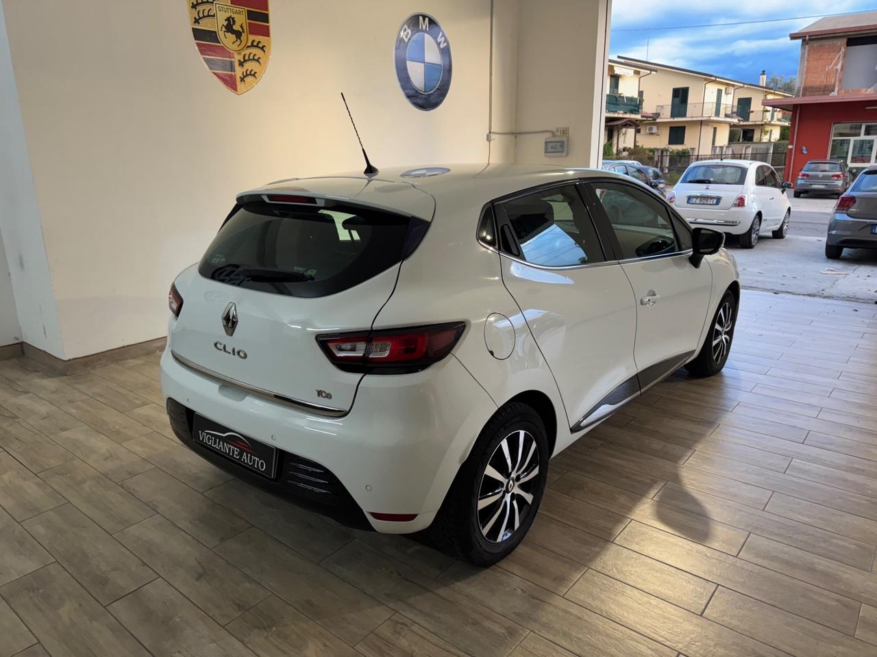 Renault Clio TCe 12V 90CV Start&Stop 5 porte Energy Intens