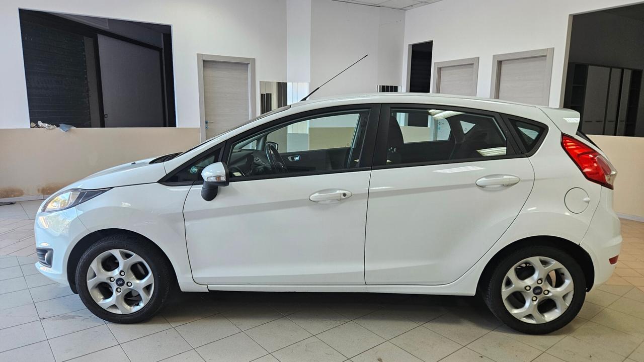 Ford Fiesta Plus 1.5 TDCi 75CV 5 porte
