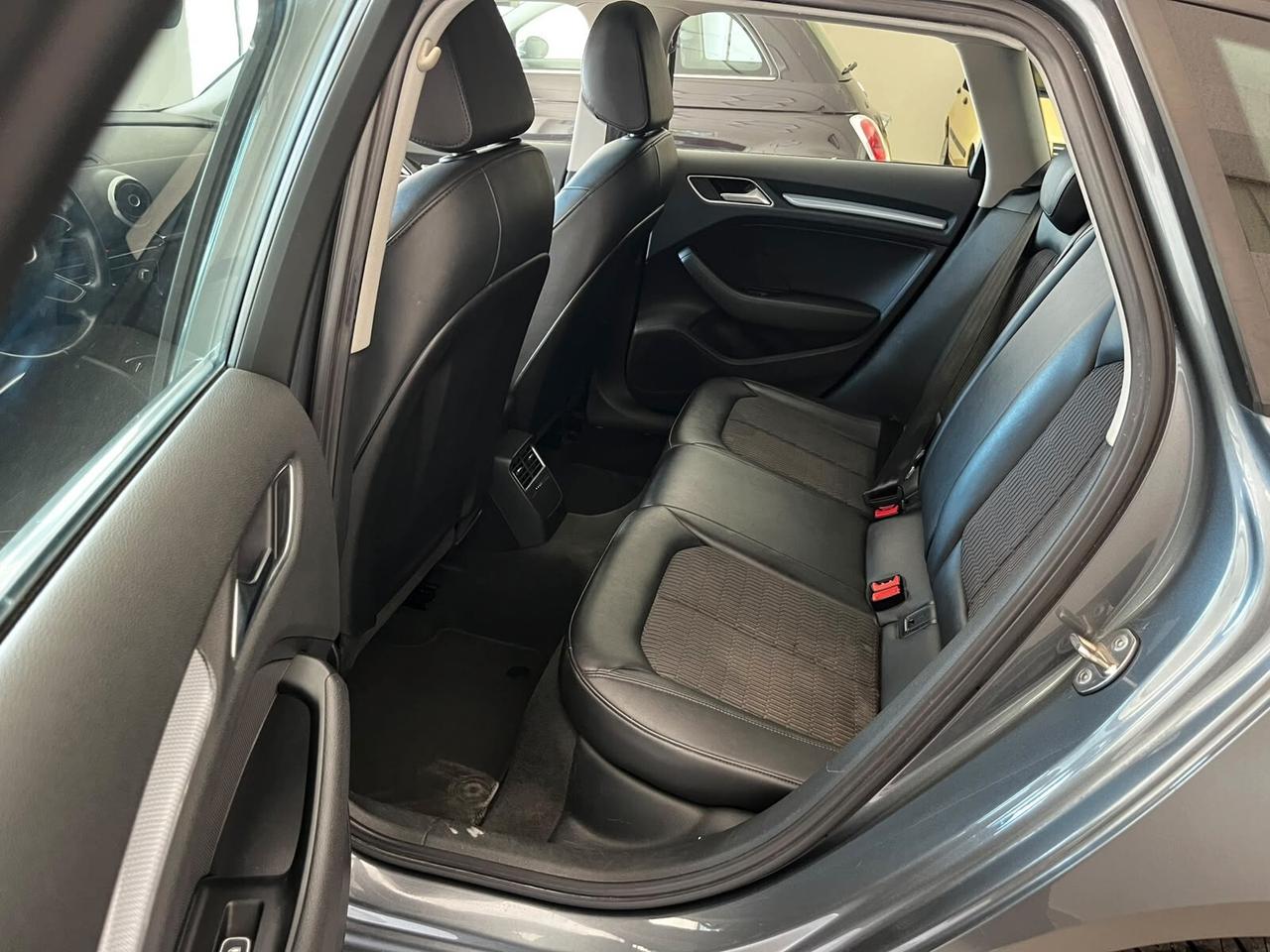 Audi A3 2.0 TDI 184 CV clean diesel quattro S tronic Attraction
