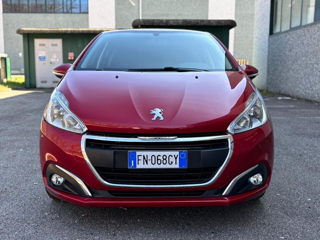 Peugeot 208 PureTech 82 5 porte Allure*NEOPATENTATI*