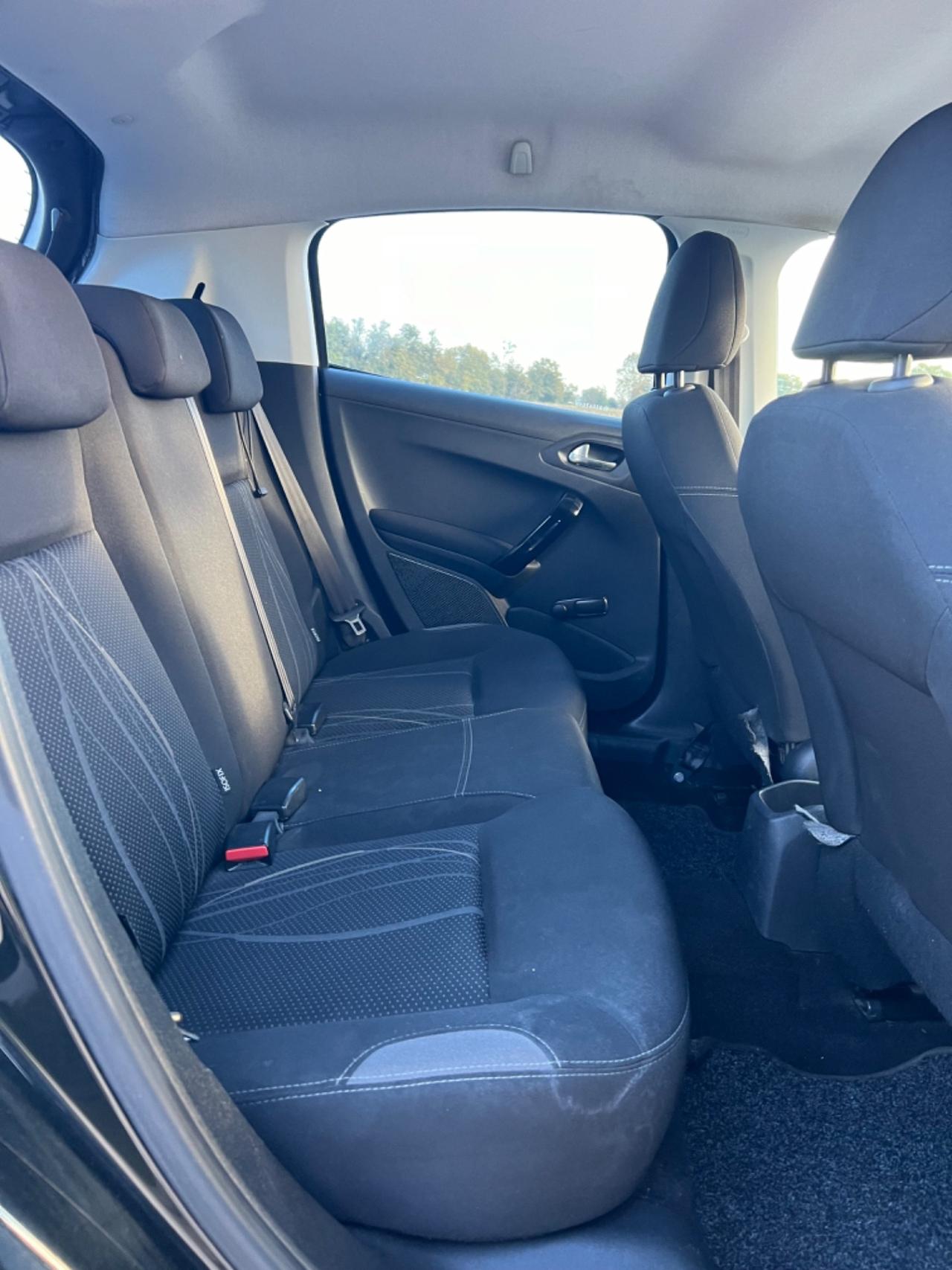 Peugeot 208 1.2 VTi 82 CV 5 porte Active