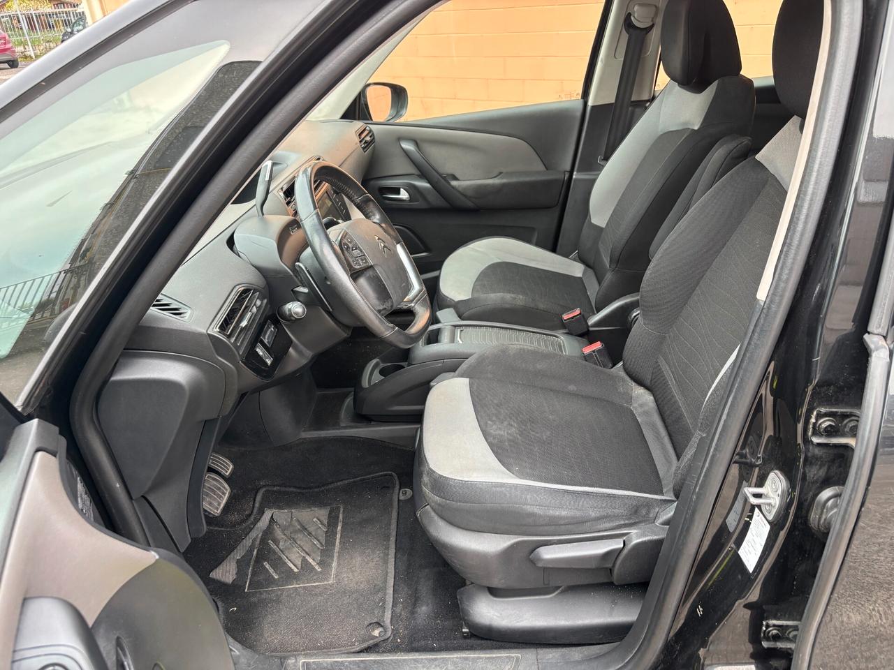 Citroen Grand C4 Picasso 1.6 e-HDi 115 Intensive