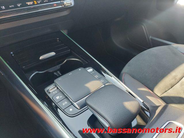 MERCEDES-BENZ GLA 200 Automatic AMG Line Premium
