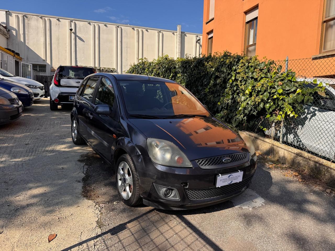 Ford Fiesta 1.4 16V 5p. Ghia