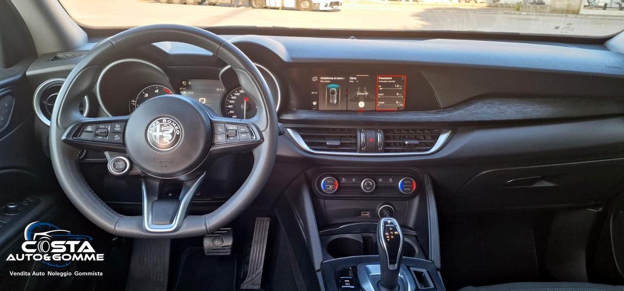 Alfa Romeo Stelvio 2.2 Turbodiesel 160 CV AT8 RWD