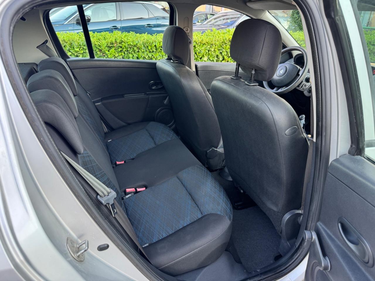Renault Clio 1.2 16V 5 porte Dynamique