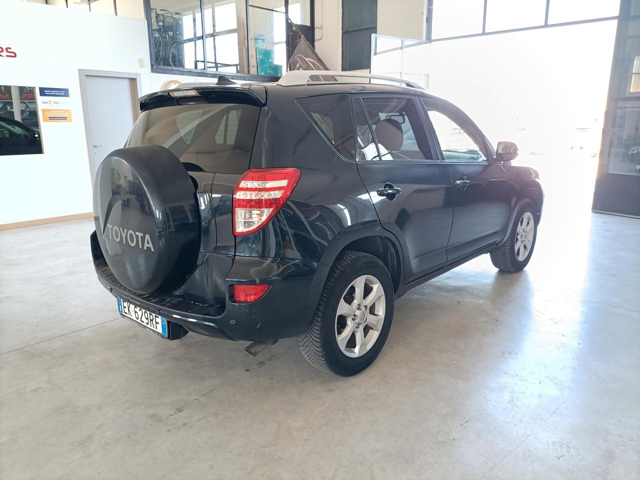 Toyota RAV 4 Crossover 2.2 D-4D 150 CV Lounge 03/2012
