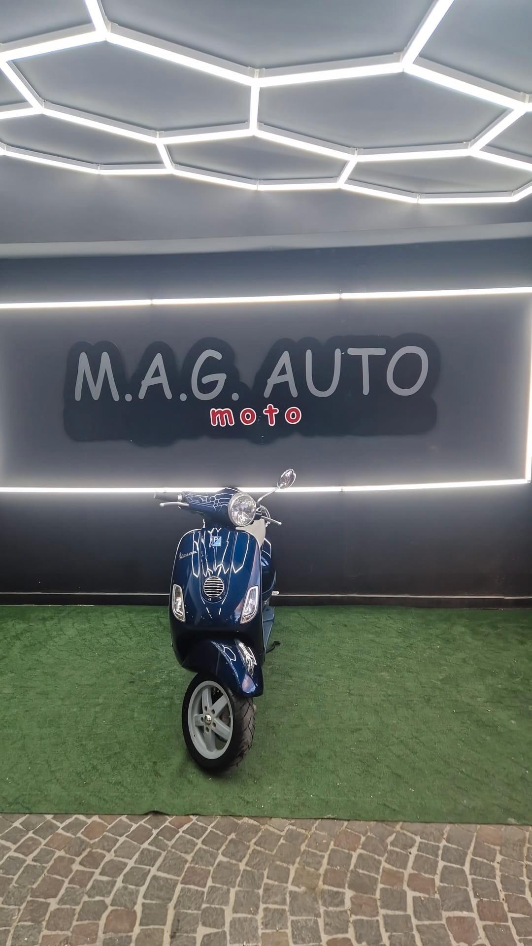 Piaggio Vespa 50 LX