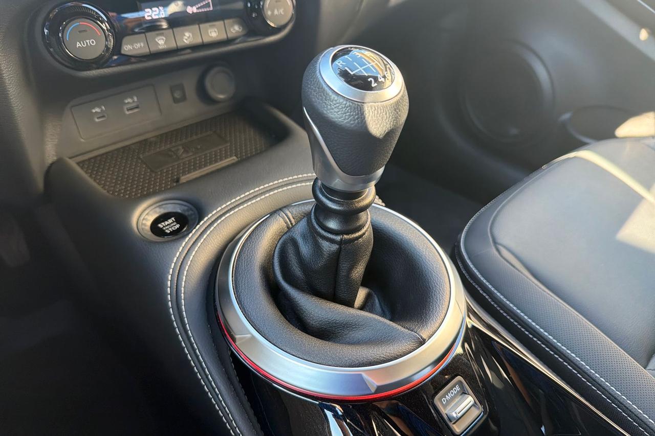 NISSAN JUKE TEKNA MT