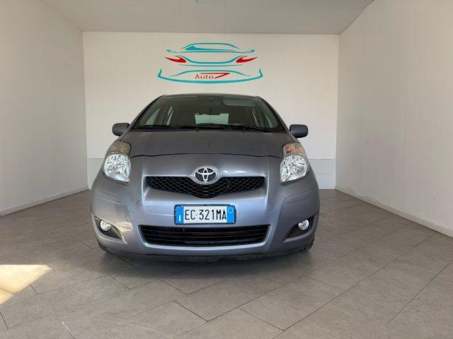 TOYOTA Yaris 1.0 5 porte