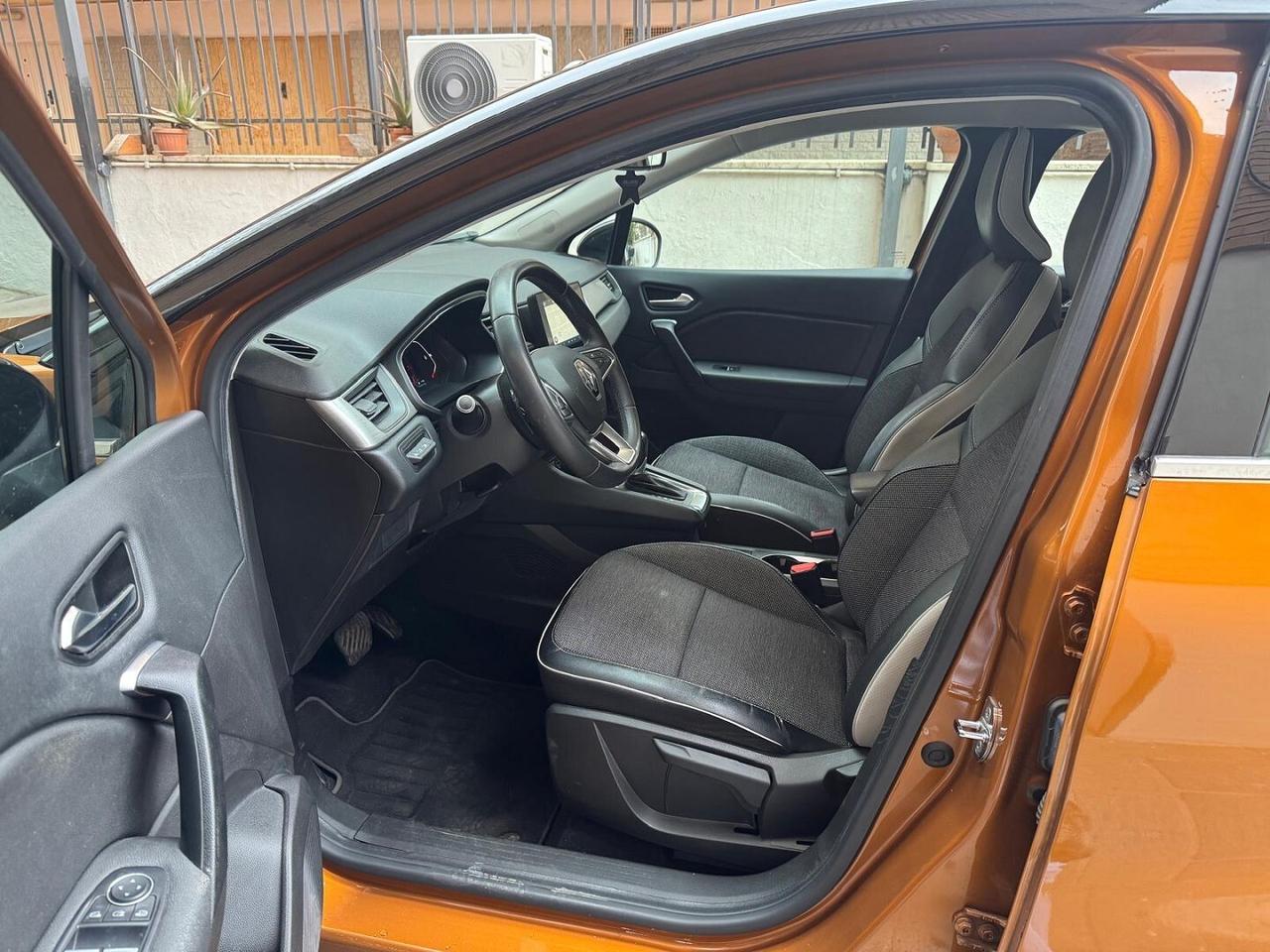 RENAULT Captur TCe 130CV EDC Fap Intens AUTOMATICA