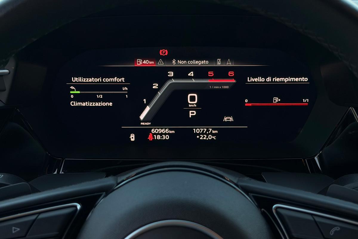AUDI A3 SPB 30 TDI Stronic Sport