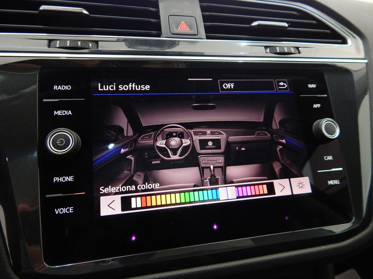 Volkswagen Tiguan 2.0 TDI Elegance 150cv DSG TETTO-NAVI-RADAR-PARK-LED