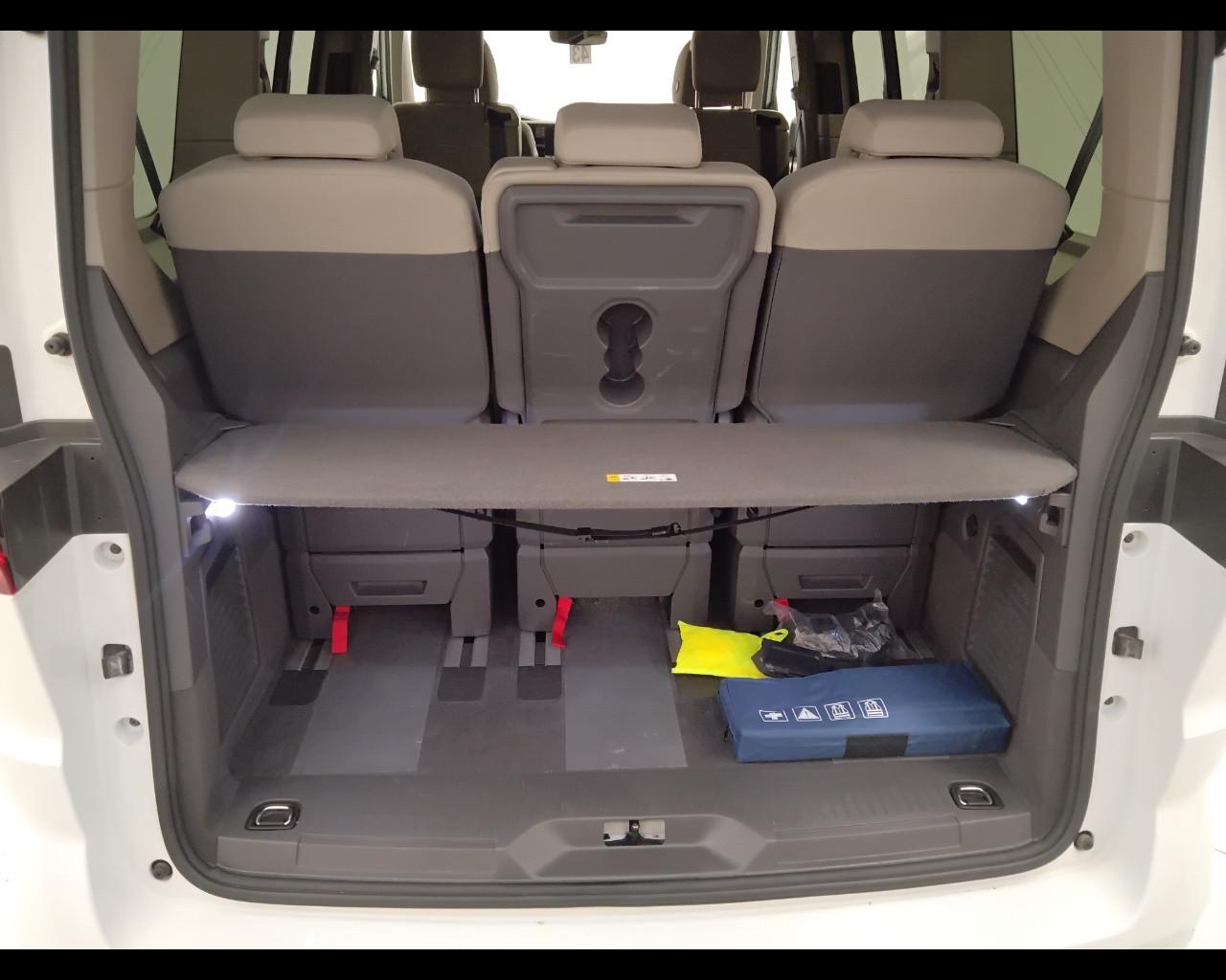 VOLKSWAGEN Multivan T7 - Multivan 2.0 tdi Life 150cv dsg 7p.ti