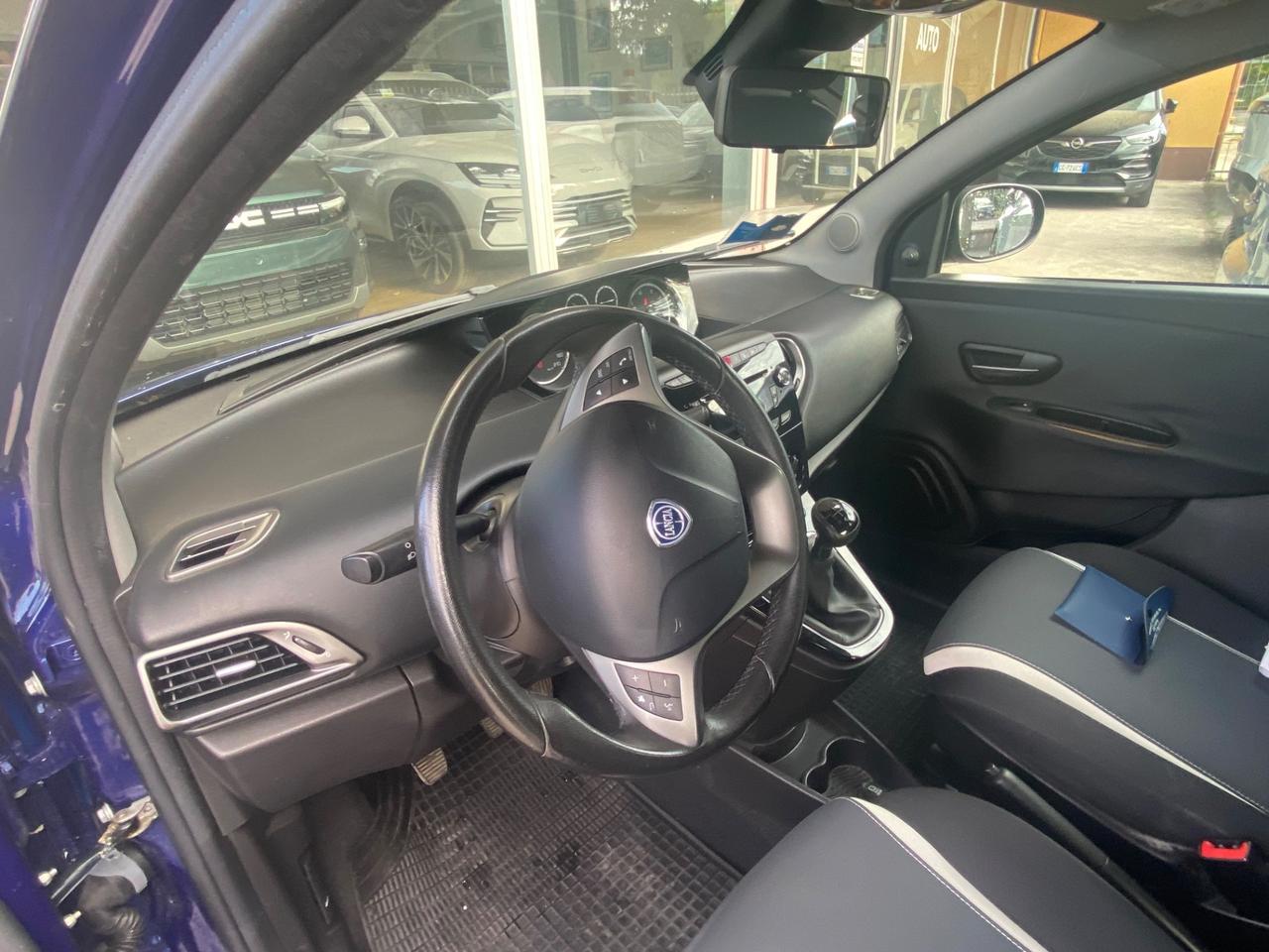 Lancia Ypsilon 1.3 MJT 16V 95 CV 5 porte S&S Elefantino