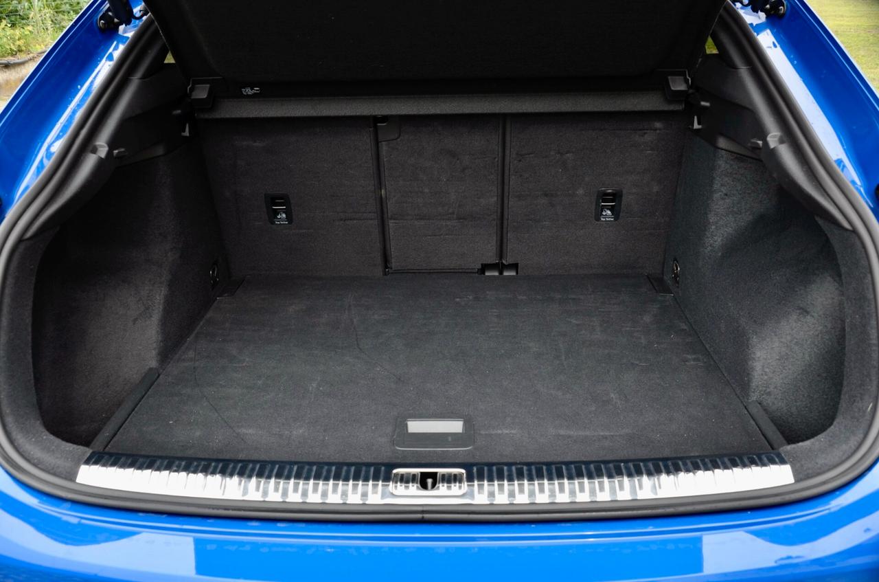 AUDI RS Q3 SPB 2.5 QUATTRO 400cv S-TRONIC, GARANZIA AUDI, SERVICE AUDI, BOLLO E SUPERBOLLO 9/2026, TETTO, MATRIX, HI-FI SONOS, DYNAMIC PACK, PERMUTE