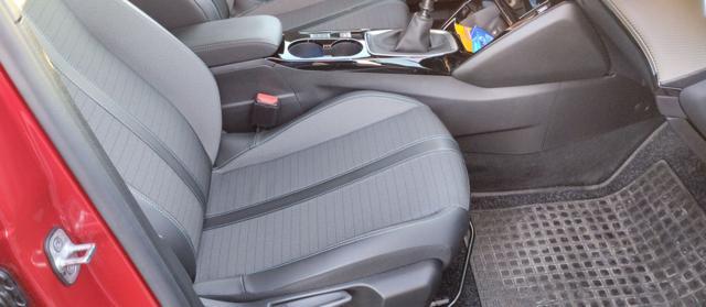 PEUGEOT 2008 PureTech 130 S&S EAT8 GT