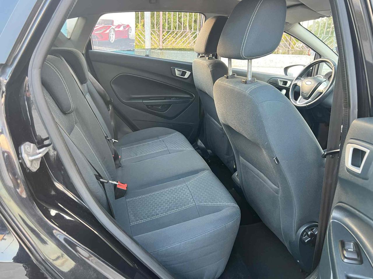 Ford Fiesta 1.4 TDCi 70CV 5pTitanium