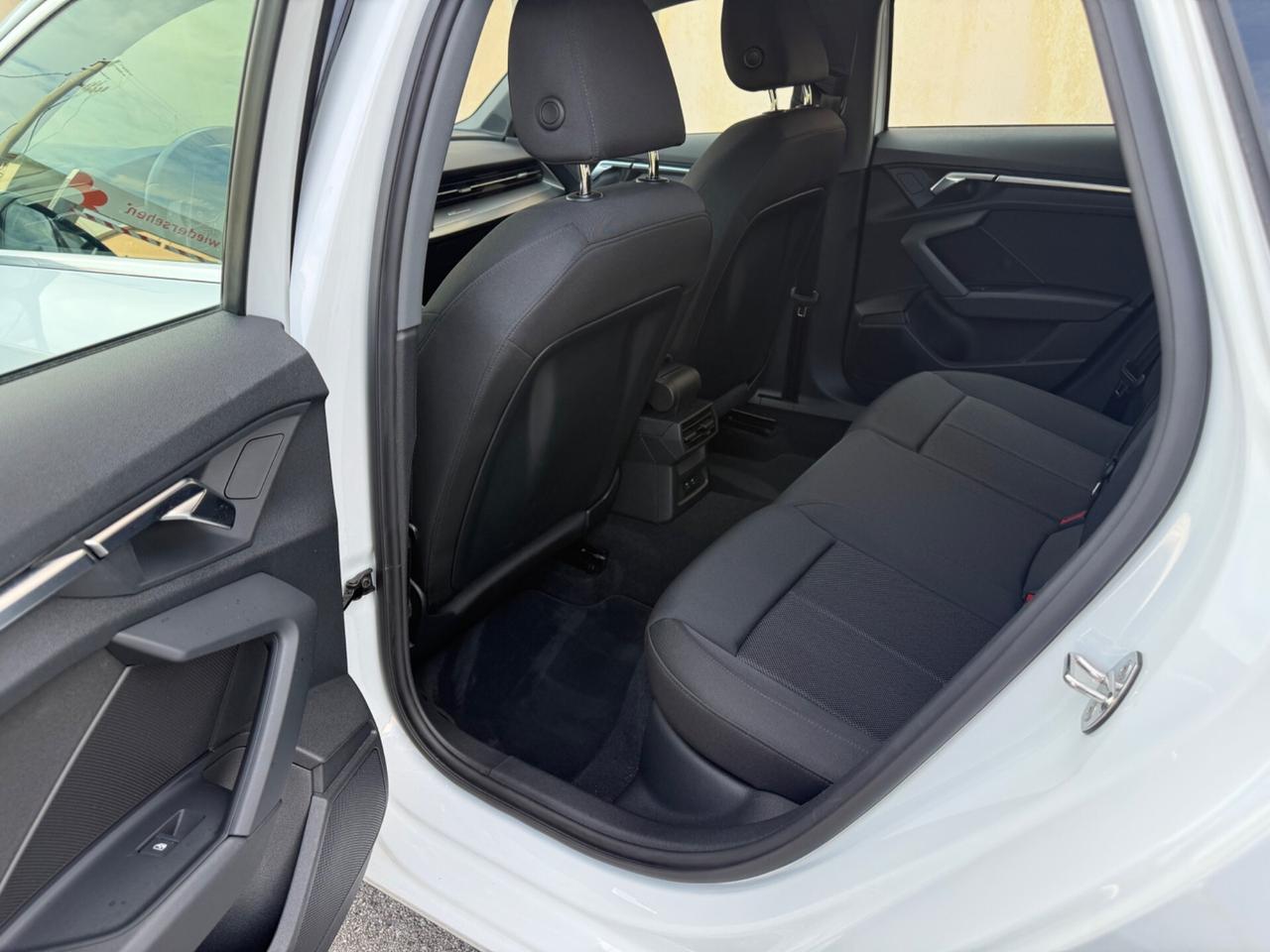 Audi A3 SPB 2.0 TDI S tronic Business .. 2022