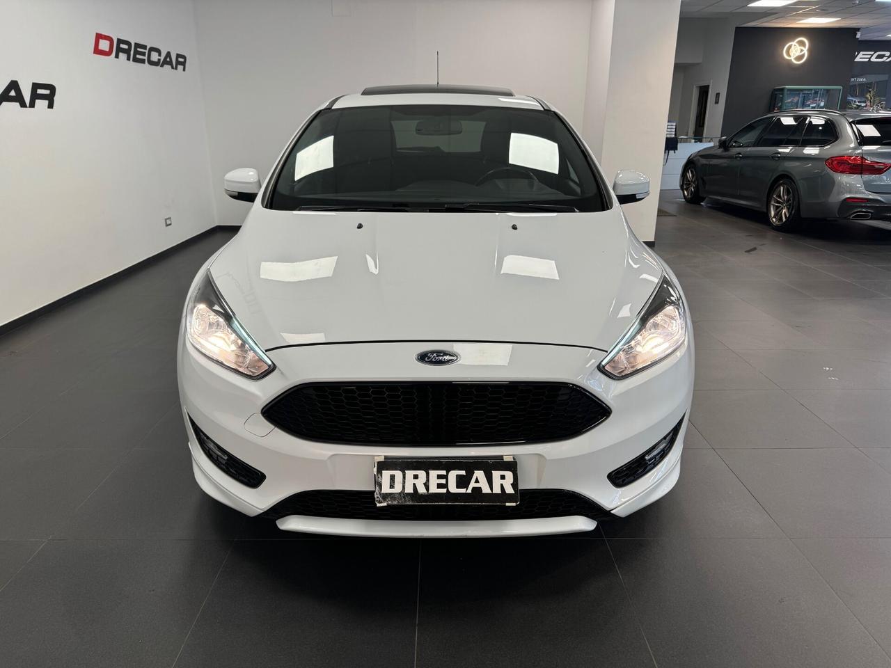 Ford Focus 1.0 EcoBoost 125 CV ST Line TETTO PACK SPORT