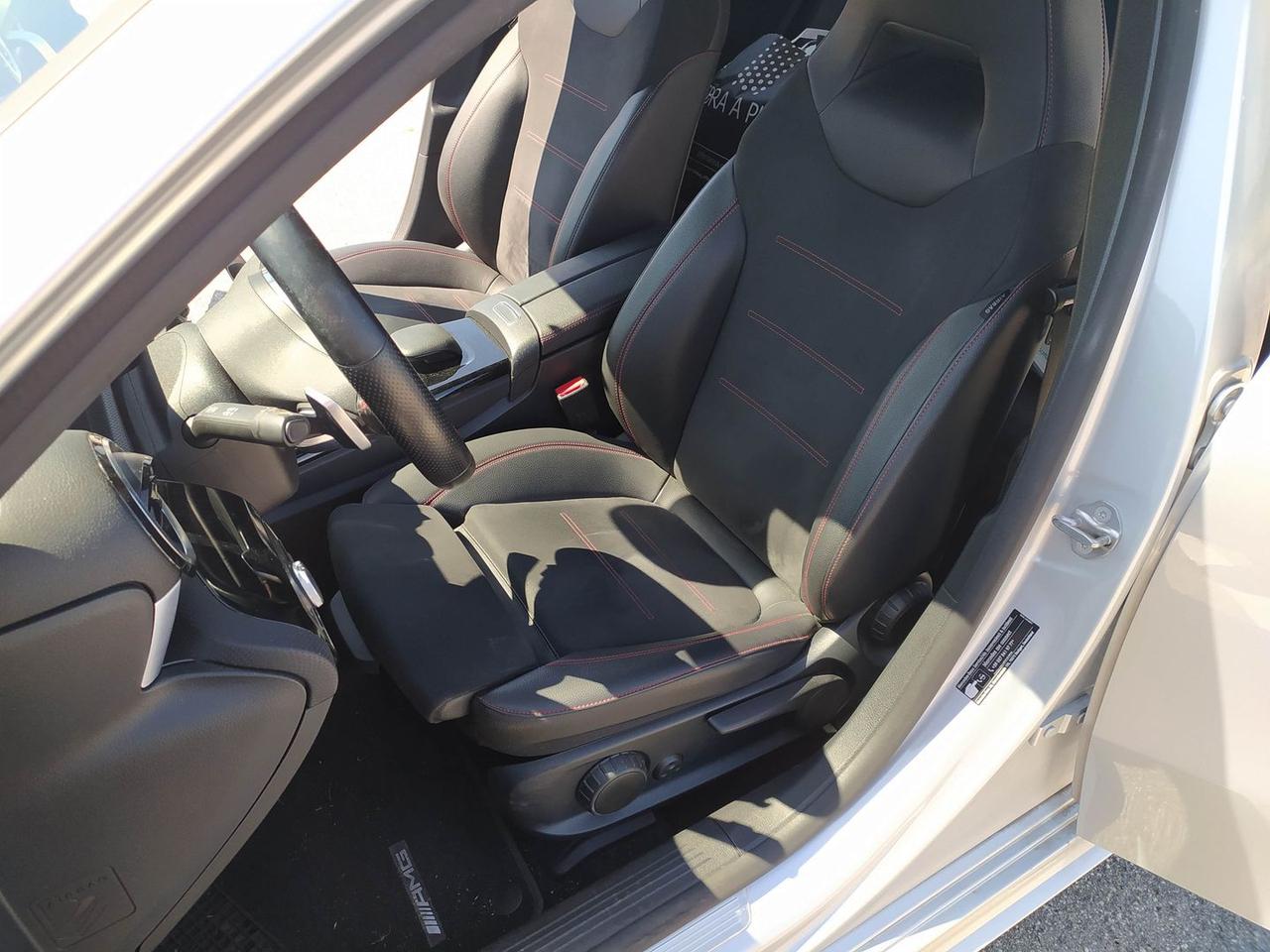 Mercedes-Benz EQA Premium A 250 E PHEV