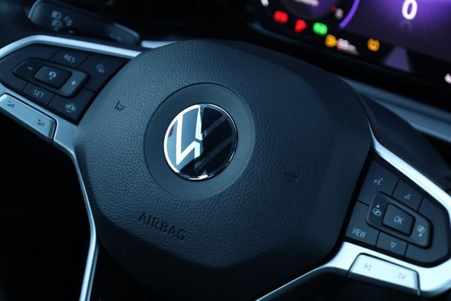 VOLKSWAGEN Golf 1.0 eTSI EVO DSG Life