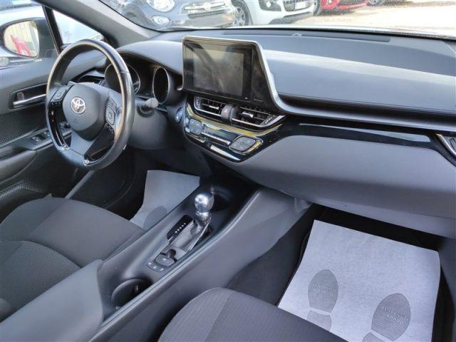 TOYOTA C-HR 1.8Hybr. E-CVT CLIMA,NAVI,TELECAMERA ..