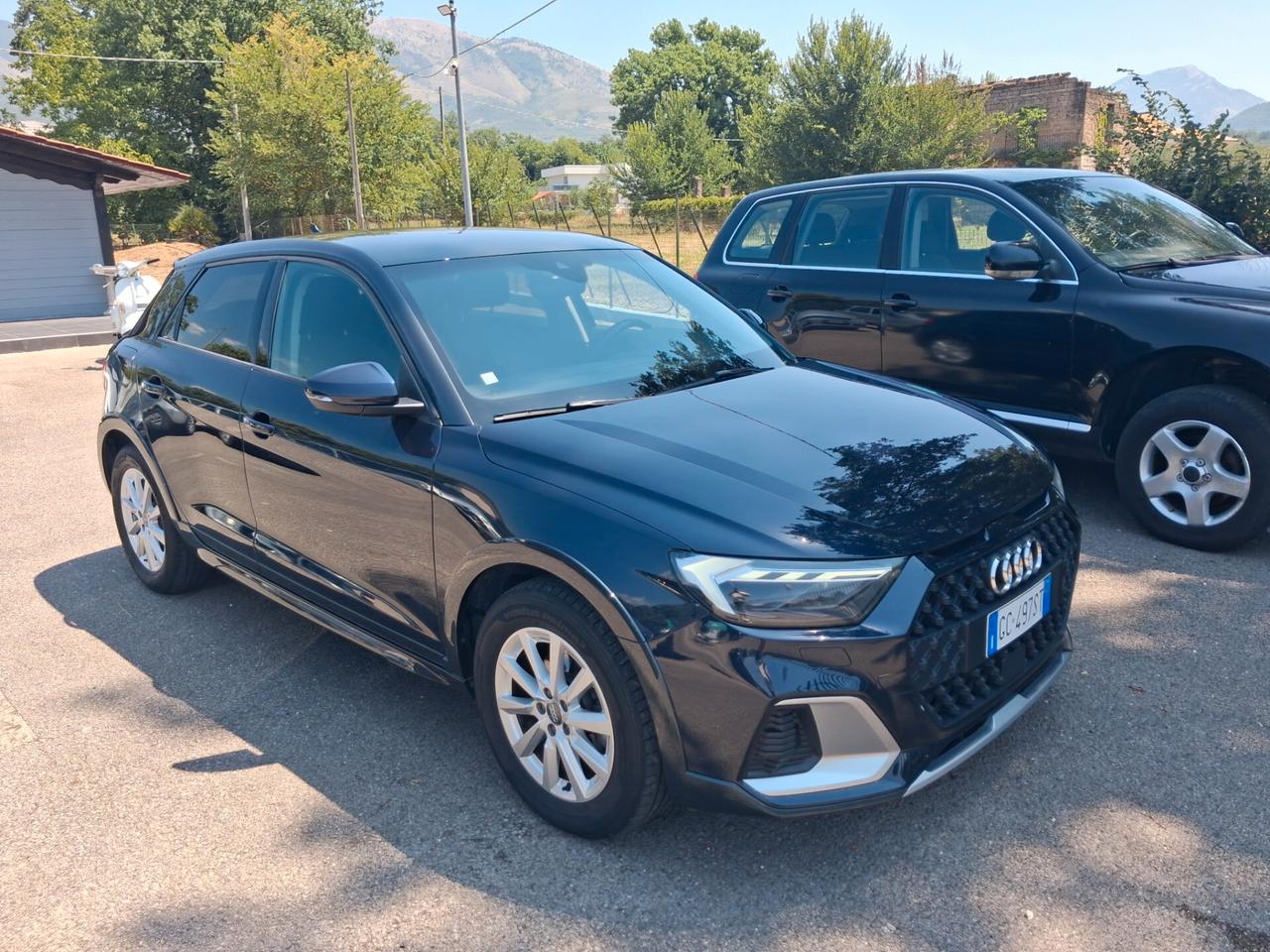 Audi A1 citycarver 30 TFSI Identity Contrast