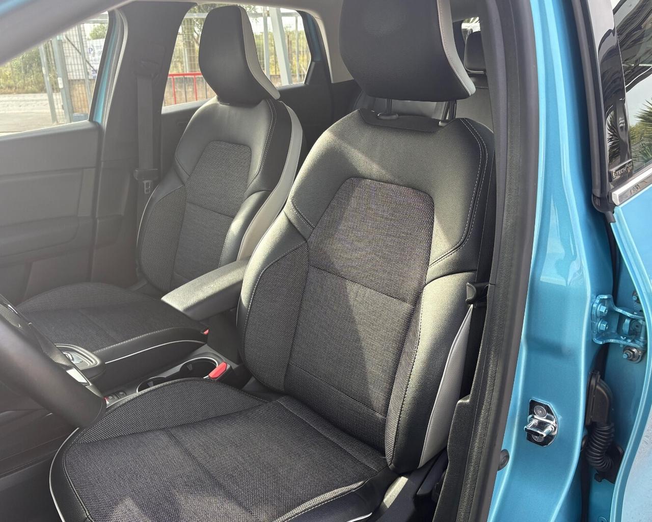 Renault Captur Plug-in Hybrid E-Tech 160 CV Intens