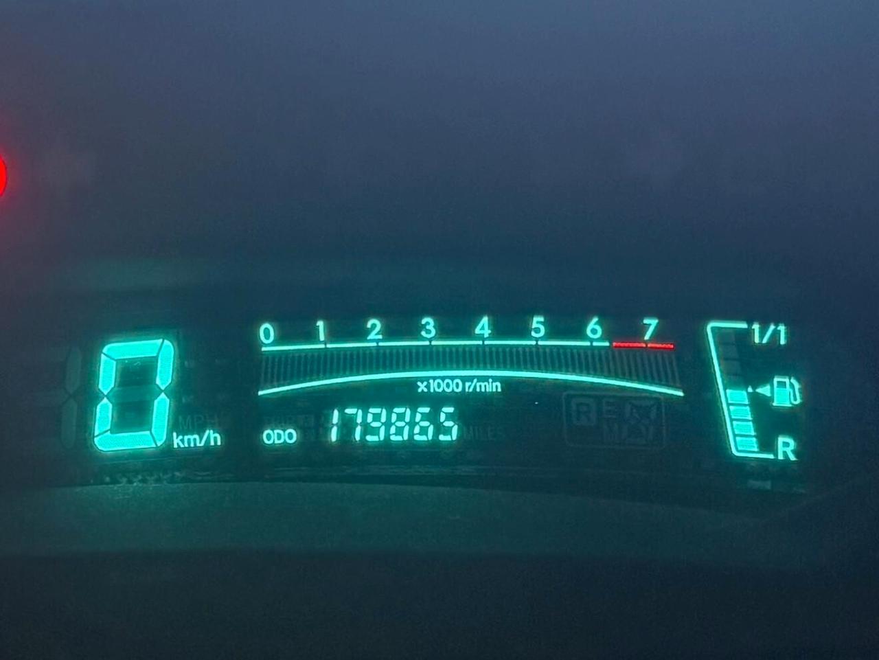 Toyota Yaris 1.0 5 porte