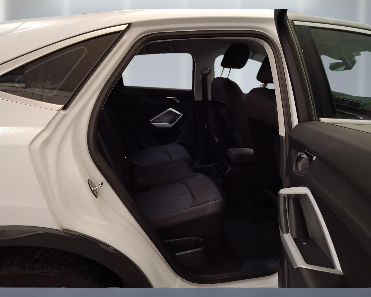 AUDI Q3 I 2019 Sportback - Q3 Sportback 35 2.0 tdi Business Plus