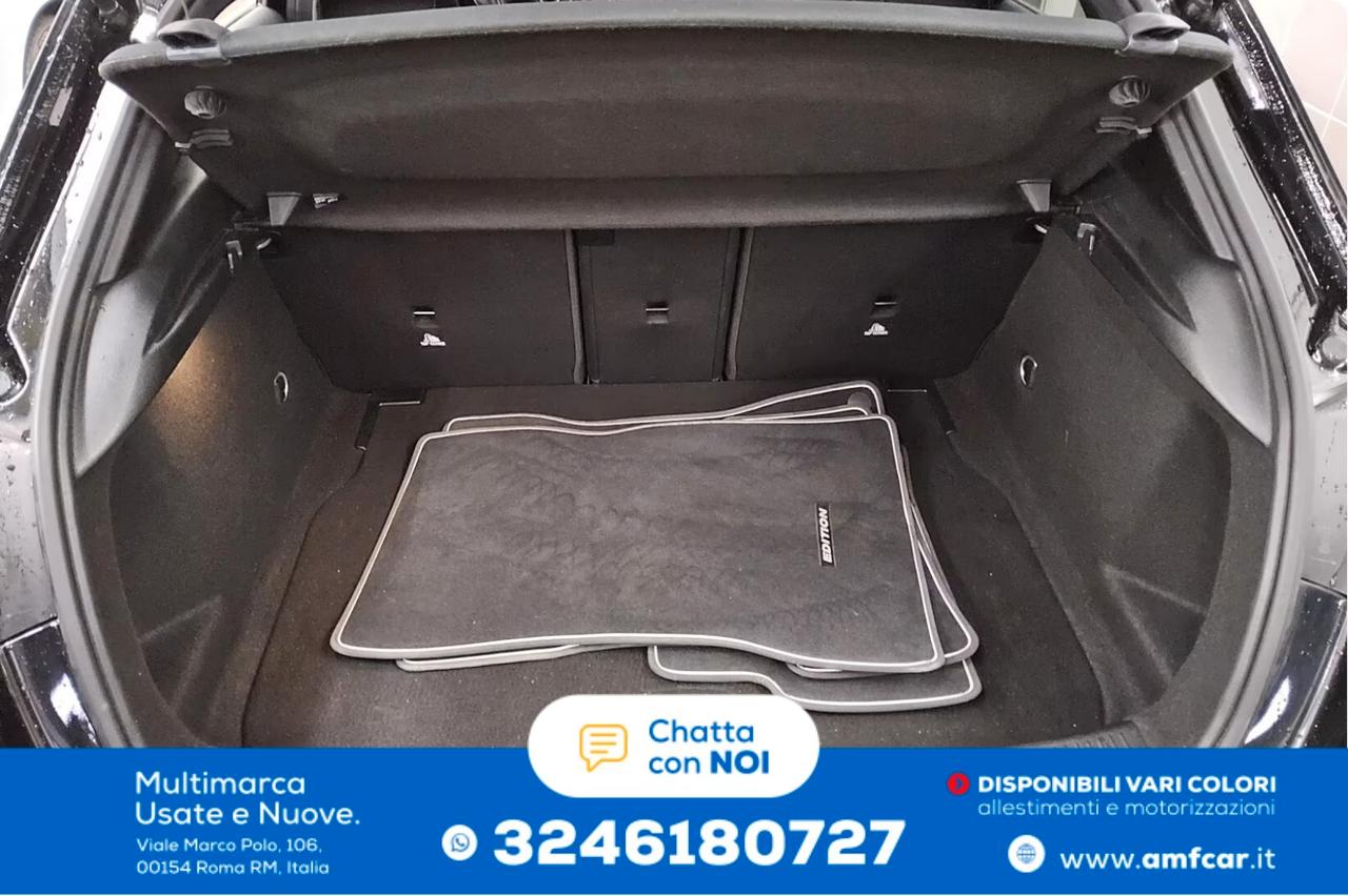 Mercedes-Benz A 180 AMG-Line Premium Navi Pack night