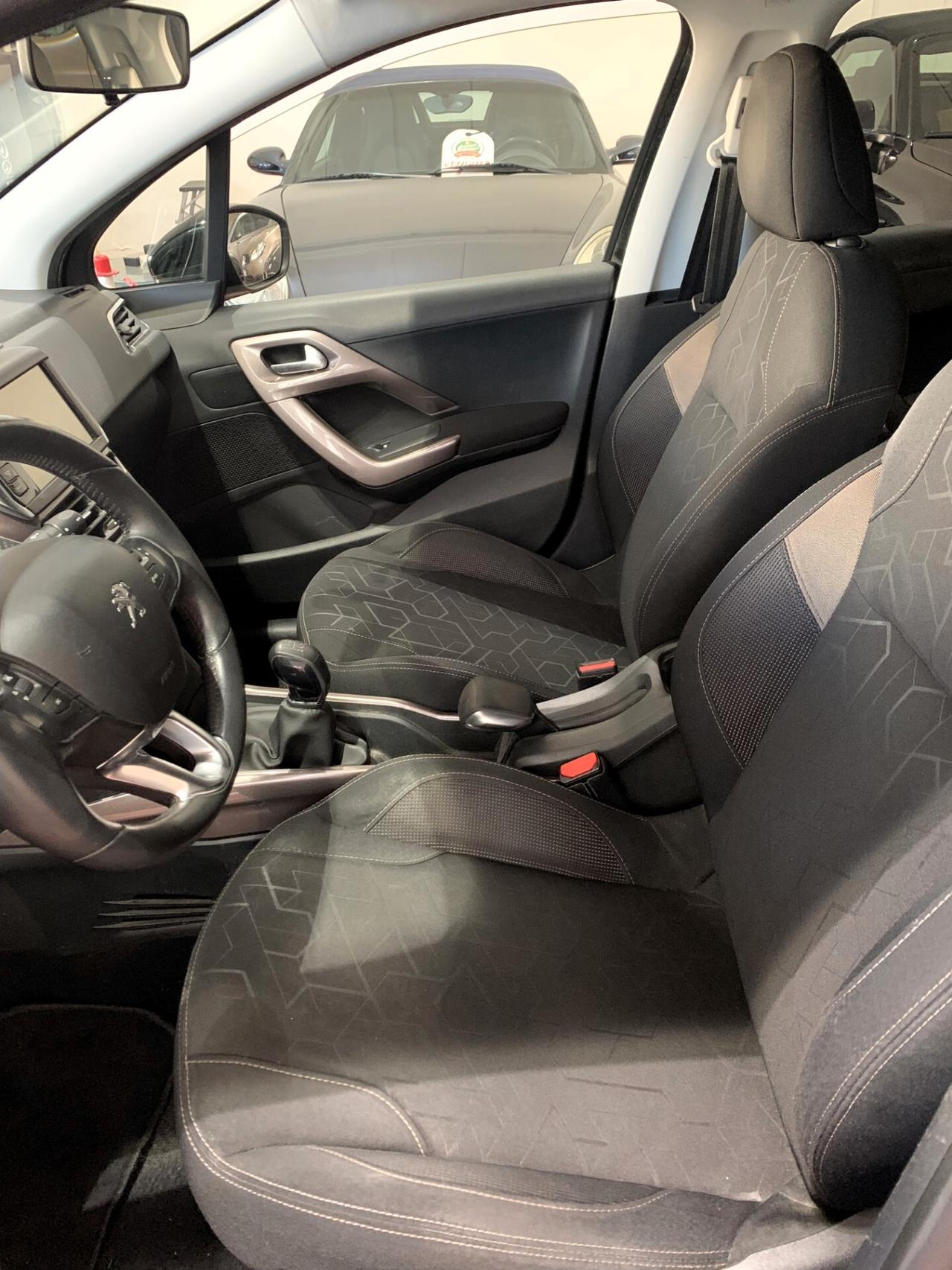 Peugeot 2008 1.4 HDi 68CV Active-UNIPRO-TUTTI I TAGLIANDI ESEGUITI