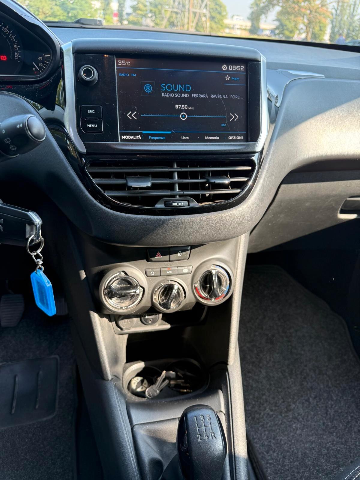 Peugeot 208 PureTech 82 5 porte Allure NEO PATENTATI