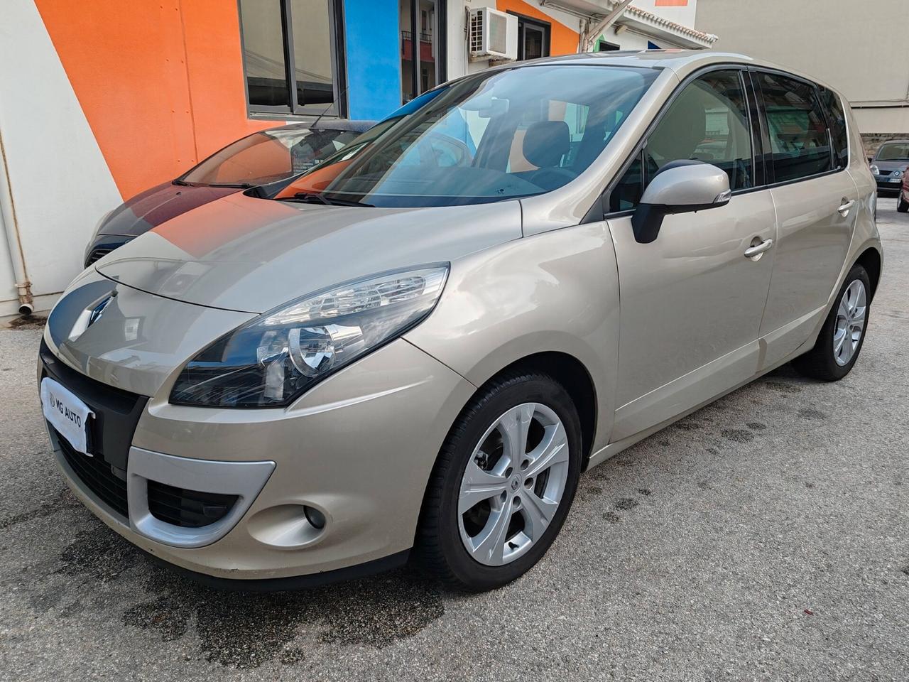 Renault Scenic Scénic X-Mod 1.5 dCi 110CV